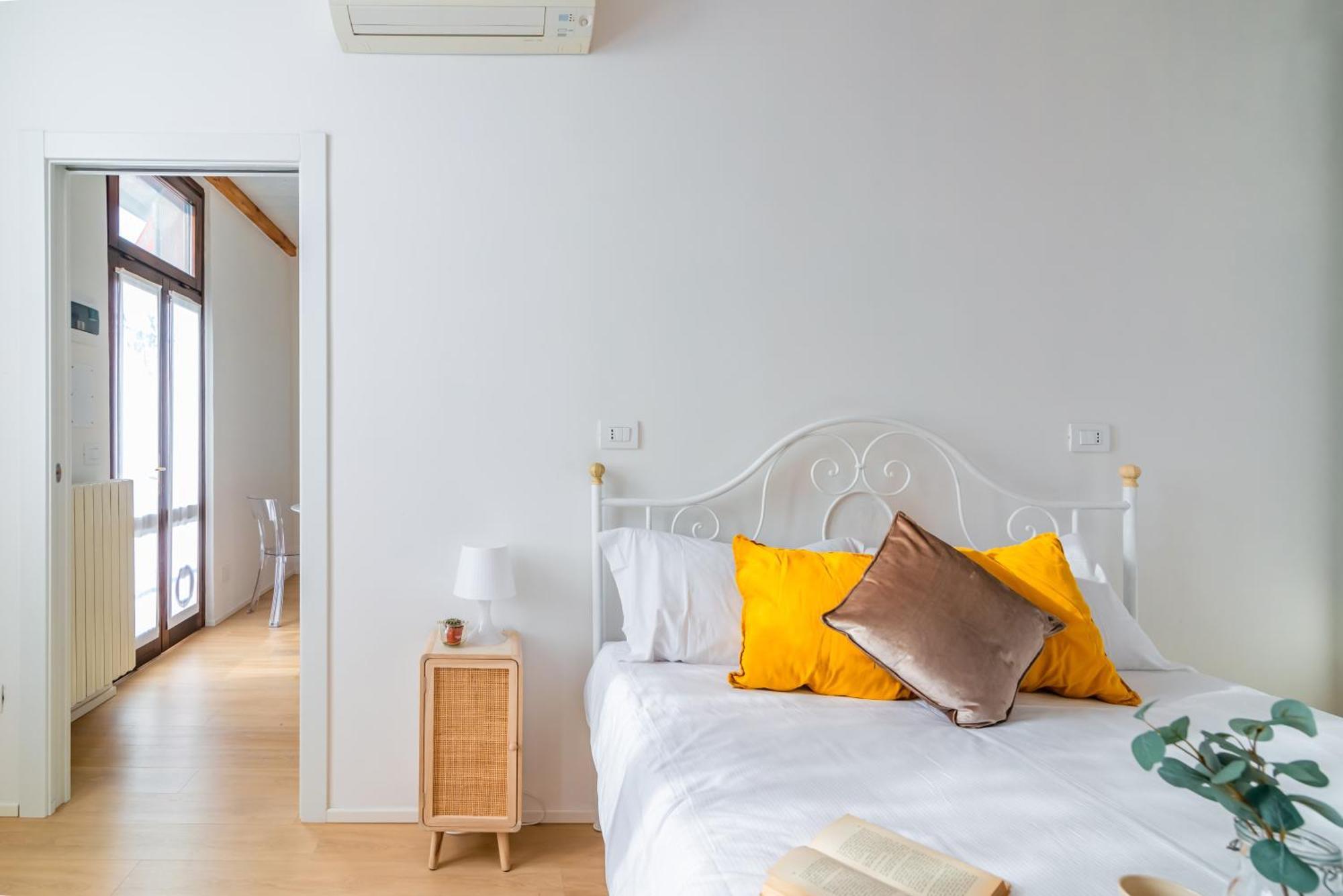 La Corte 48 - Pavia City - By Host4U מראה חיצוני תמונה